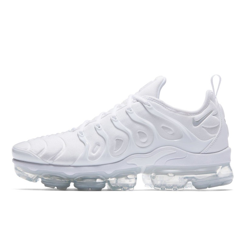 Sepatu Lari Nike Air Vapormax Plus White