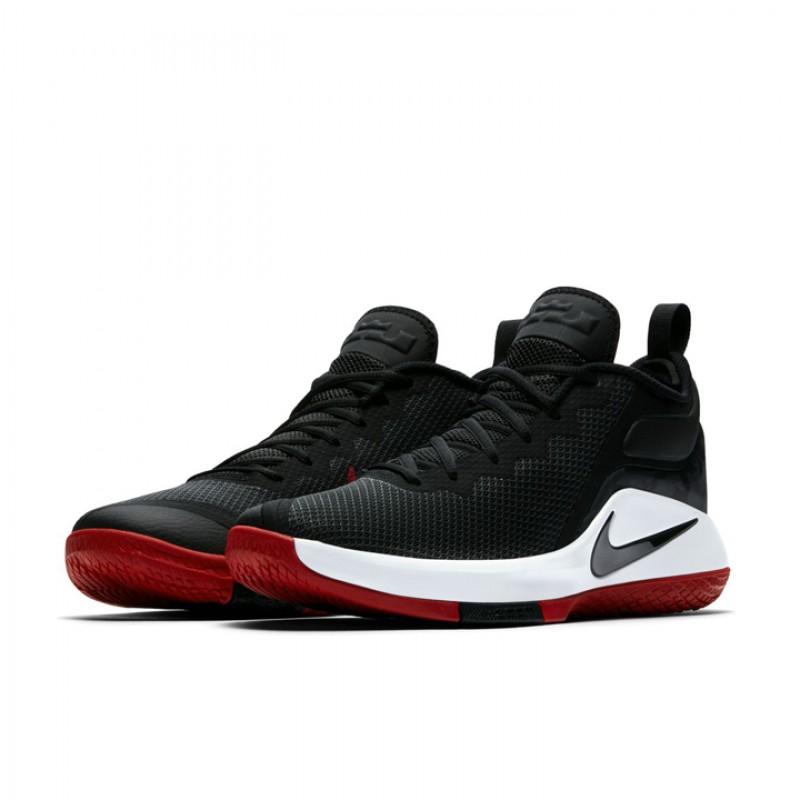 SEPATU BASKET NIKE Lebron Witness 2