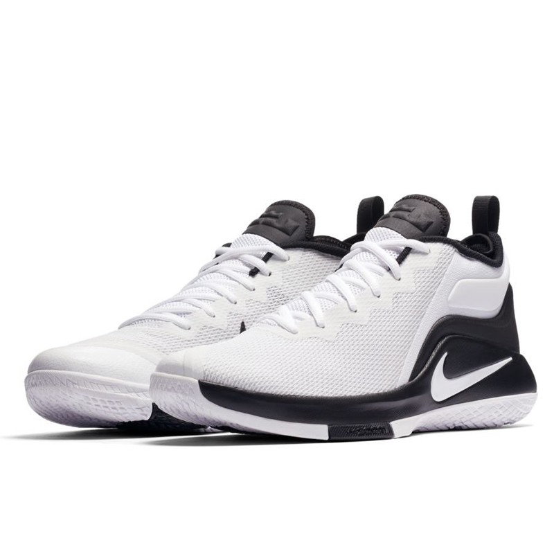 SEPATU BASKET NIKE Lebron Witness 2