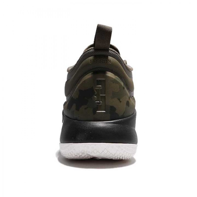 SEPATU BASKET NIKE Lebron Witness 2