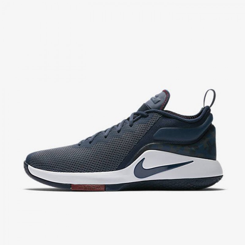 SEPATU BASKET NIKE Lebron Witness 2