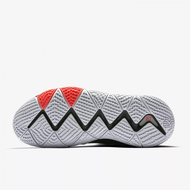 SEPATU BASKET NIKE Kyrie 4