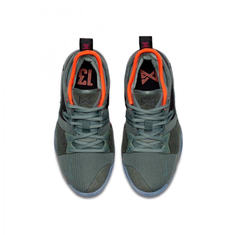 SEPATU BASKET NIKE PG 2 BG