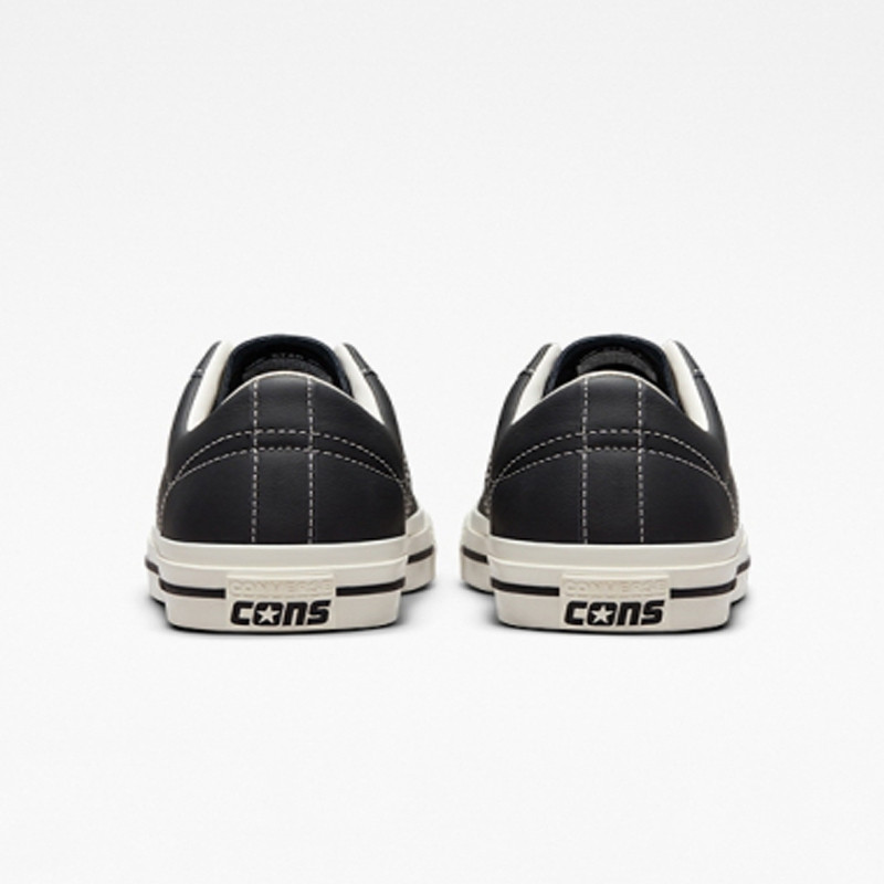 SEPATU SNEAKERS CONVERSE One Star Pro Leather Low