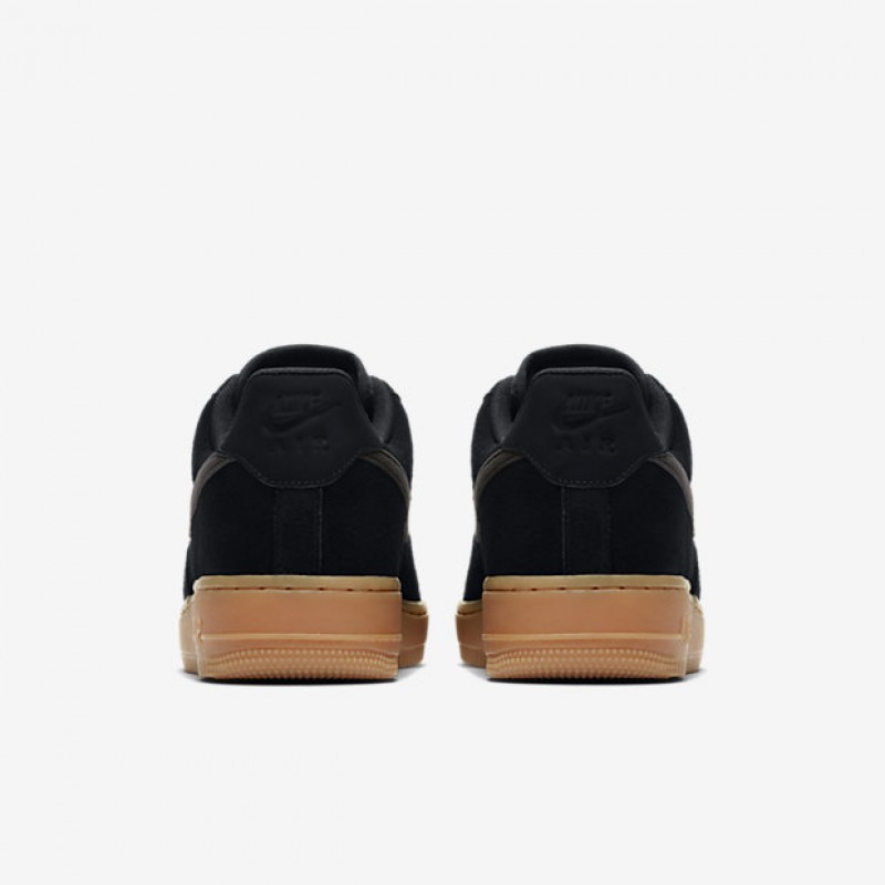 SEPATU SNEAKERS NIKE Air Force 1 07 LV8 Suede