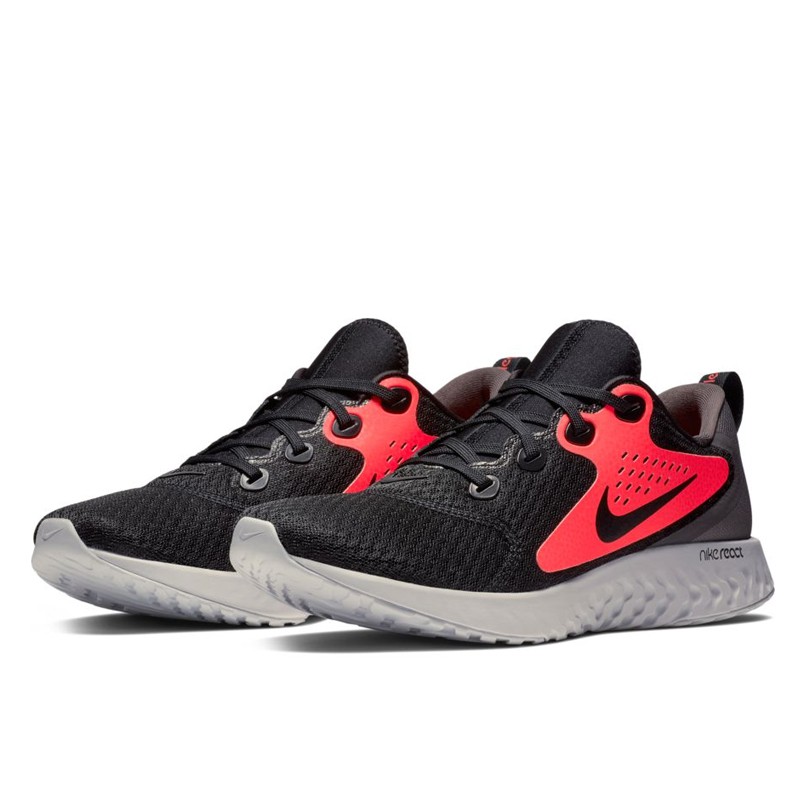 SEPATU LARI NIKE Legend React