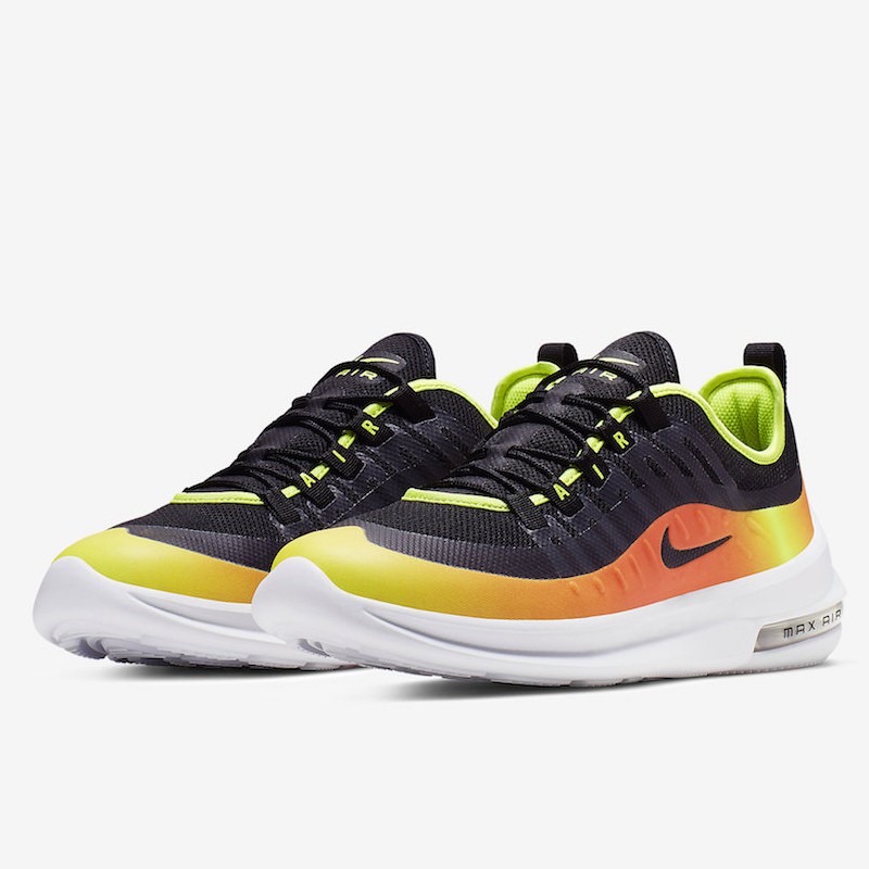 SEPATU LARI NIKE Air Max Axis Premium