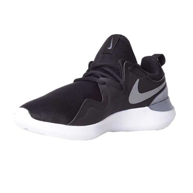 SEPATU LARI NIKE Tessen