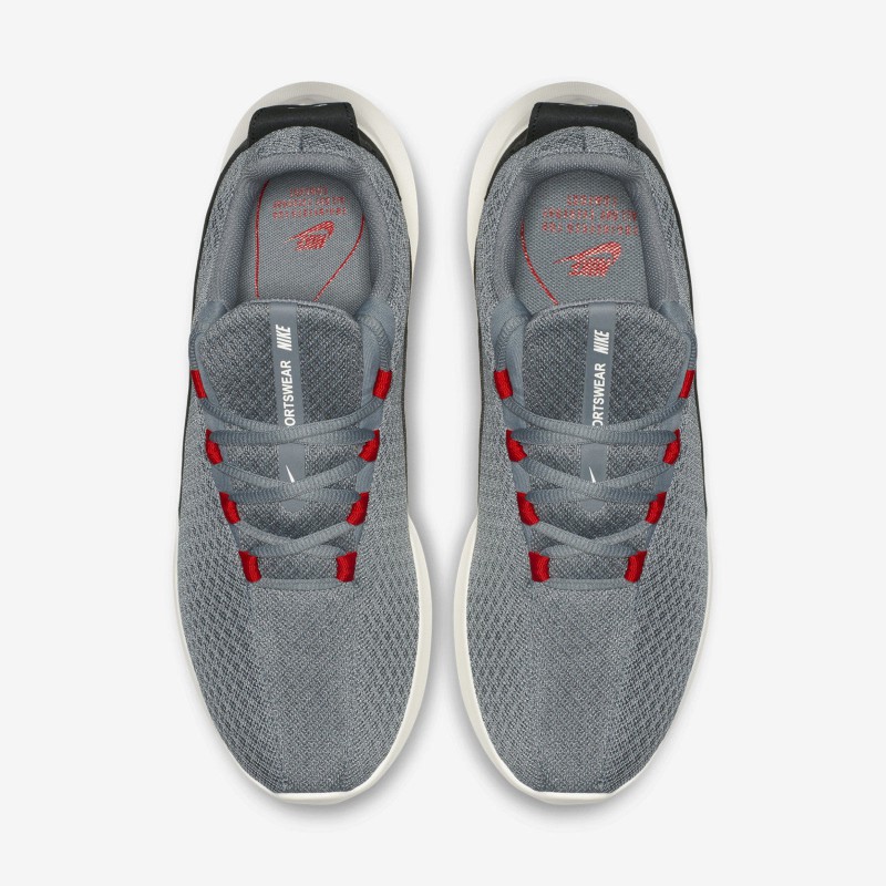 SEPATU SNEAKERS NIKE Viale