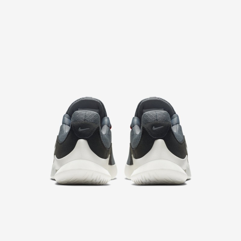 SEPATU SNEAKERS NIKE Viale
