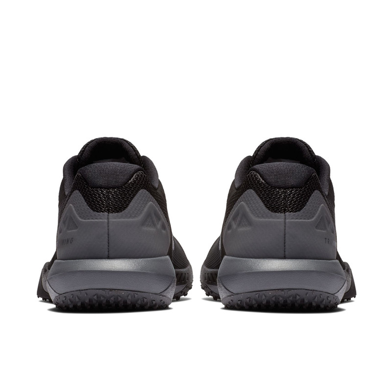 Jual SEPATU TRAINING Pria NIKE Retaliation Trainer Black