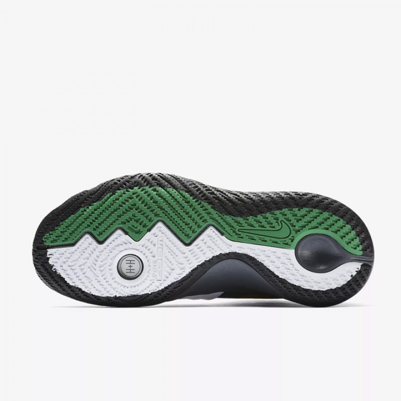 SEPATU BASKET NIKE Kyrie Flytrap