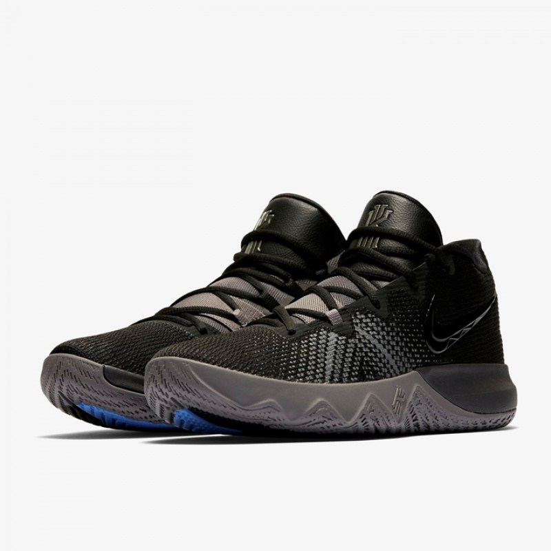 SEPATU BASKET NIKE Kyrie Flytrap