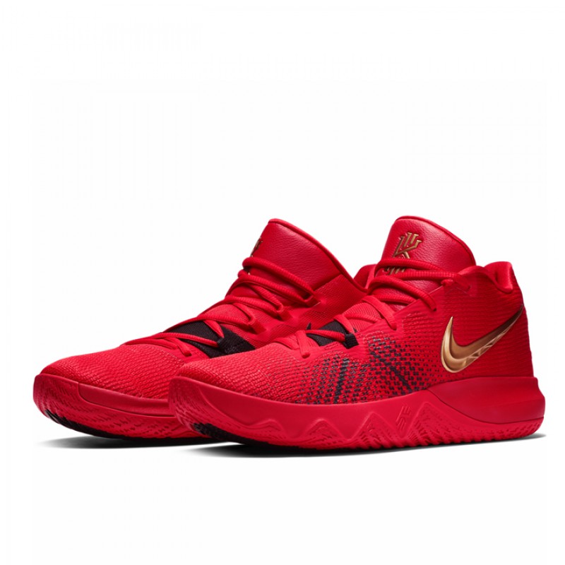SEPATU BASKET NIKE Kyrie Flytrap