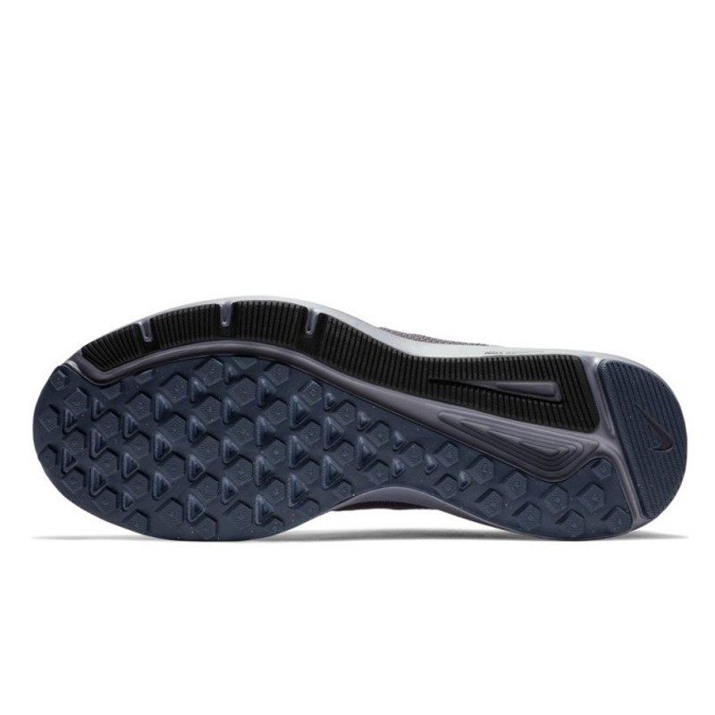 SEPATU LARI NIKE Quest