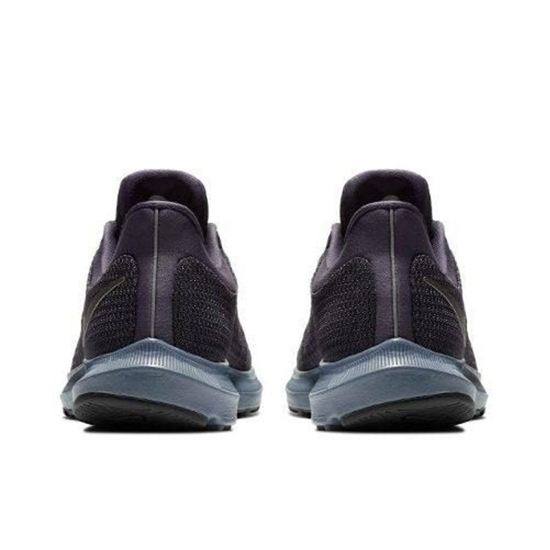 SEPATU LARI NIKE Quest