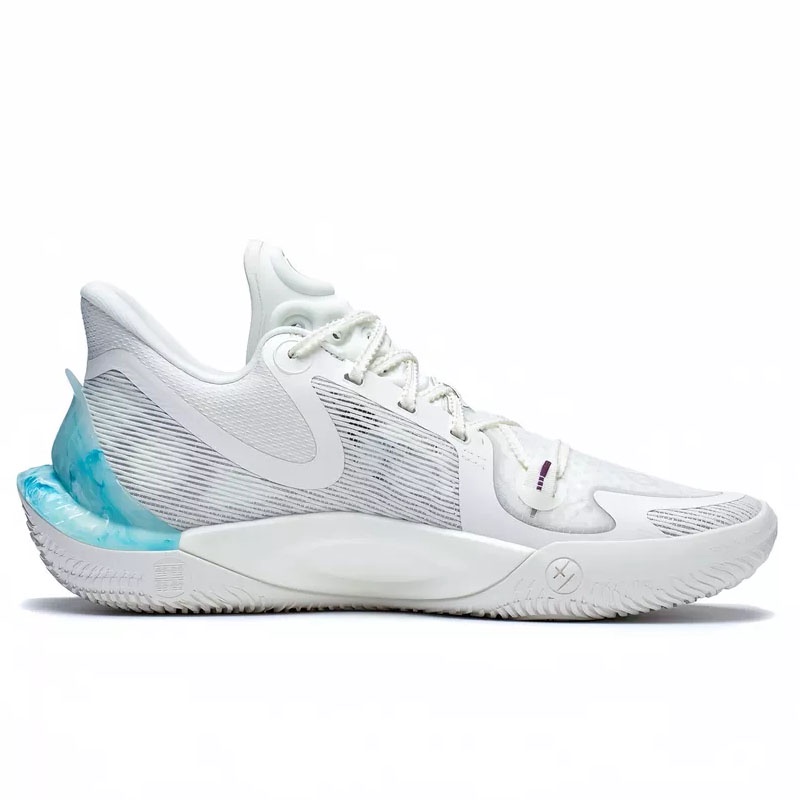 SEPATU BASKET LI-NING Sonic 11