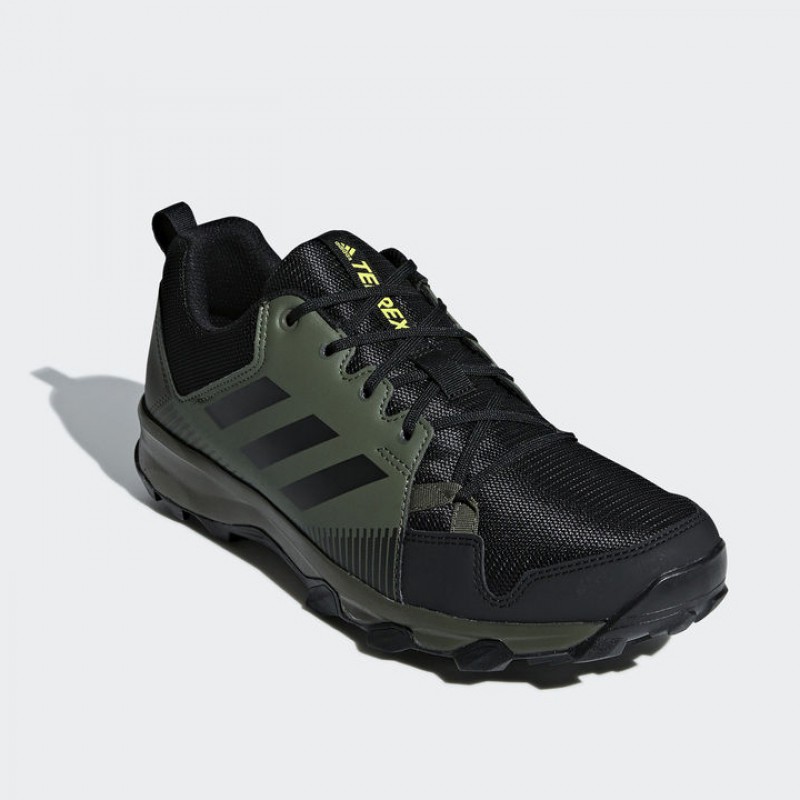 SEPATU TRAIL ADIDAS Terrex Tracerocker