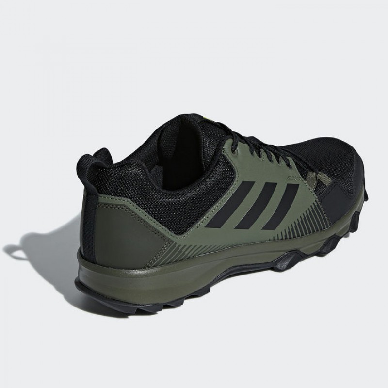 SEPATU TRAIL ADIDAS Terrex Tracerocker