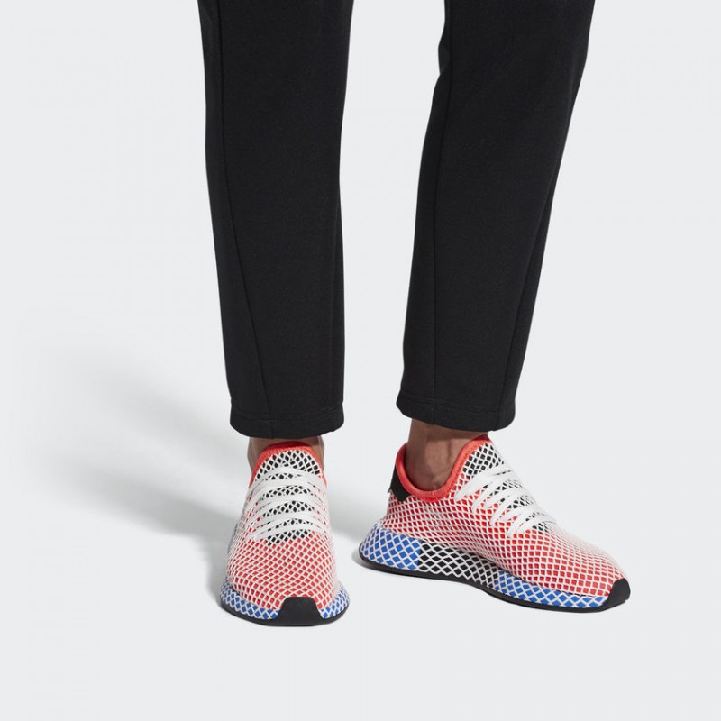 SEPATU SNEAKERS ADIDAS Wmns Deerupt Runner