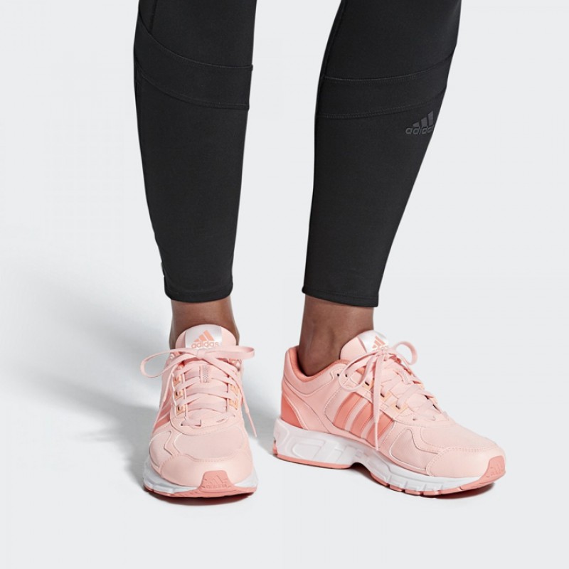SEPATU LARI ADIDAS Wmns Equipment 10