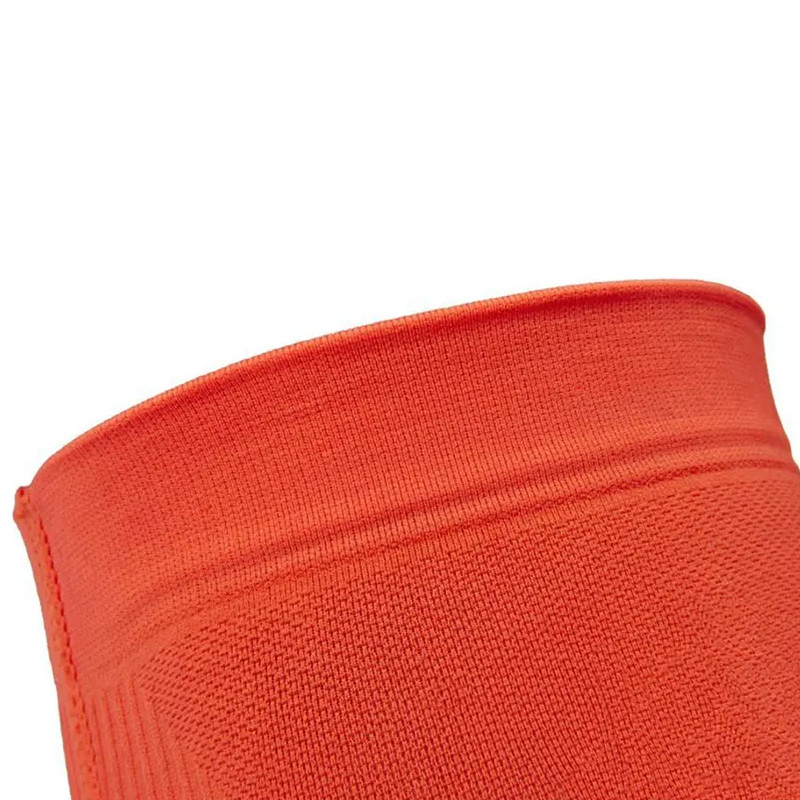 AKSESORIS TRAINING ADIDAS COMPRESSION CALF SLEEVES (S-M)