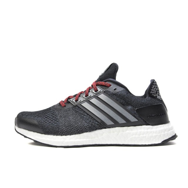 SEPATU LARI ADIDAS Ultra Boost ST