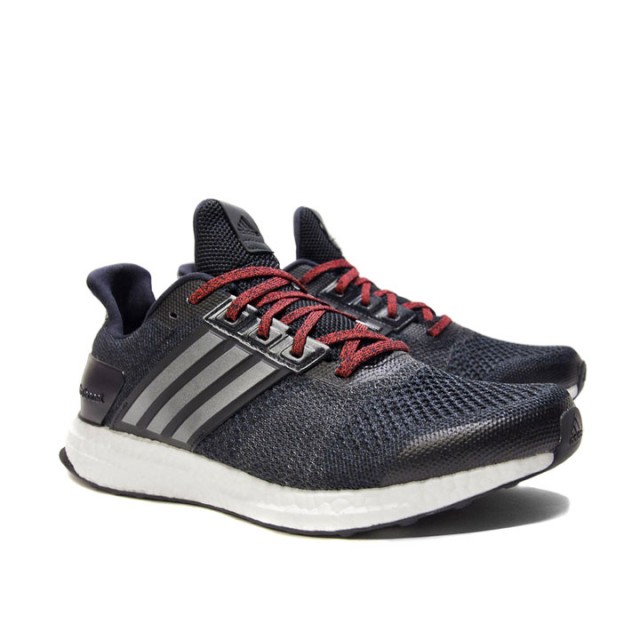 SEPATU LARI ADIDAS Ultra Boost ST