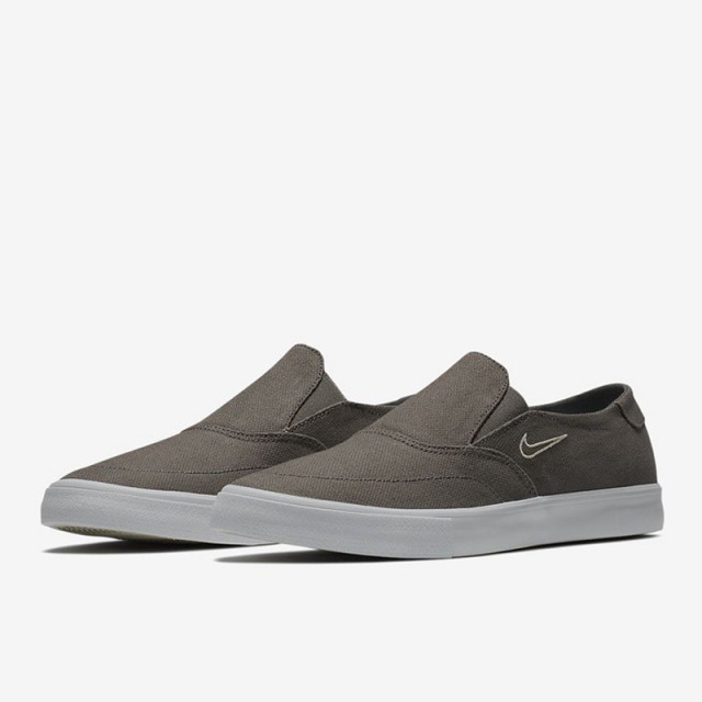 SEPATU SNEAKERS NIKE SB Portmore II Solarsoft Slip On