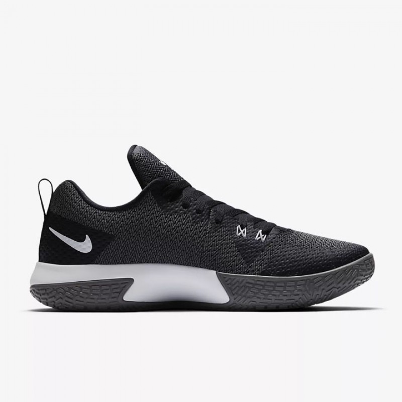 SEPATU BASKET NIKE Zoom Live 2
