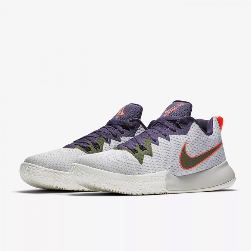 SEPATU BASKET NIKE Zoom Live 2