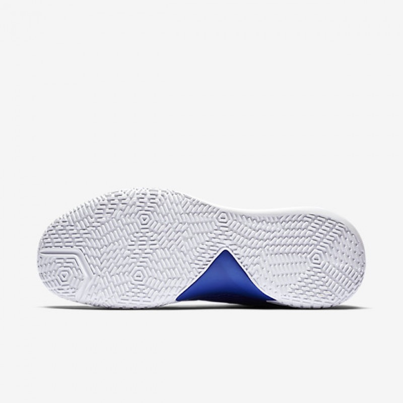 SEPATU BASKET NIKE Zoom Live 2