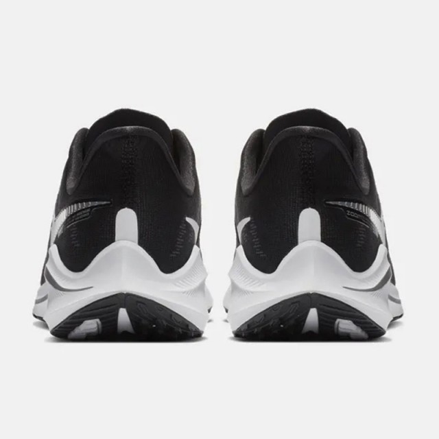 SEPATU LARI NIKE Air Zoom Vomero 14
