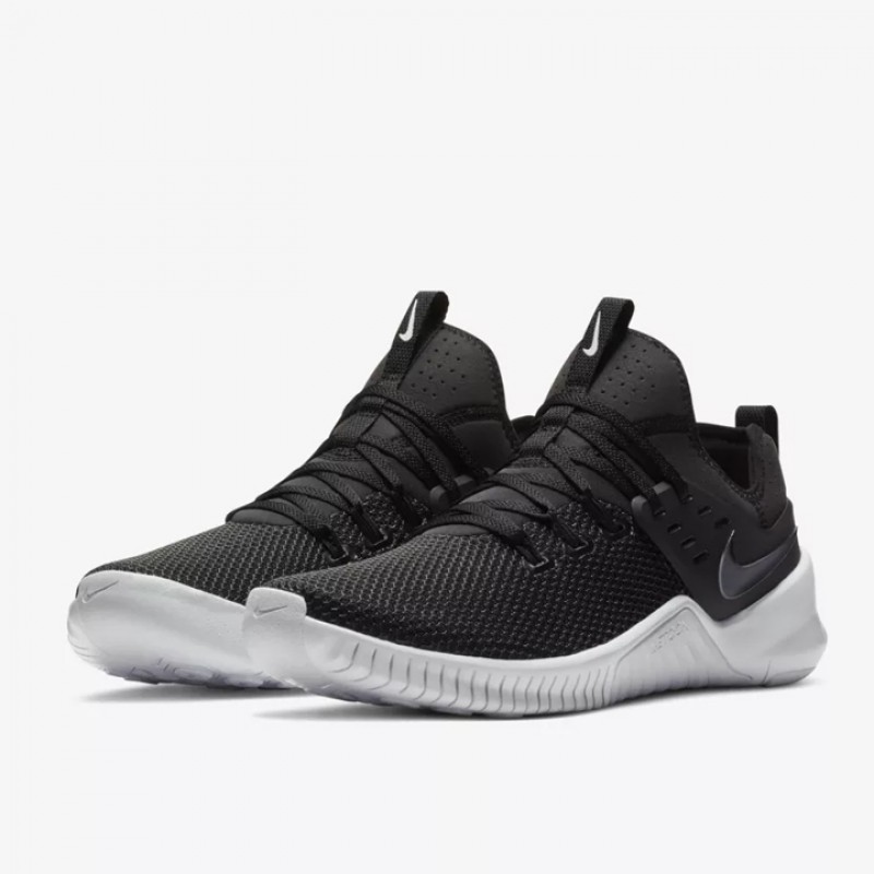 SEPATU TRAINING NIKE Free x Metcon