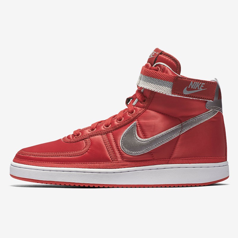 SEPATU SNEAKERS NIKE Vandal High Supreme