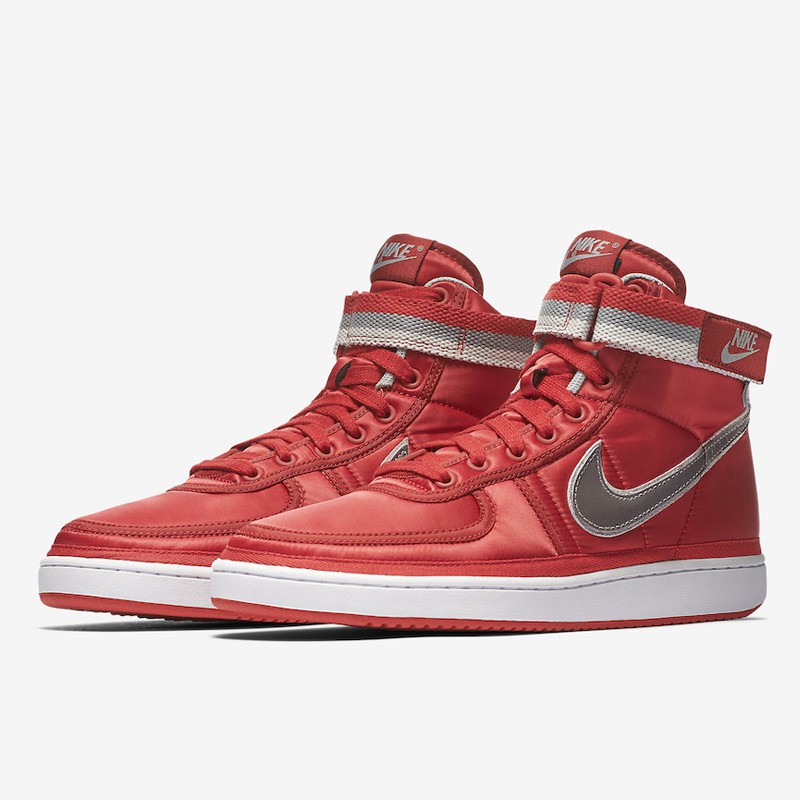 SEPATU SNEAKERS NIKE Vandal High Supreme