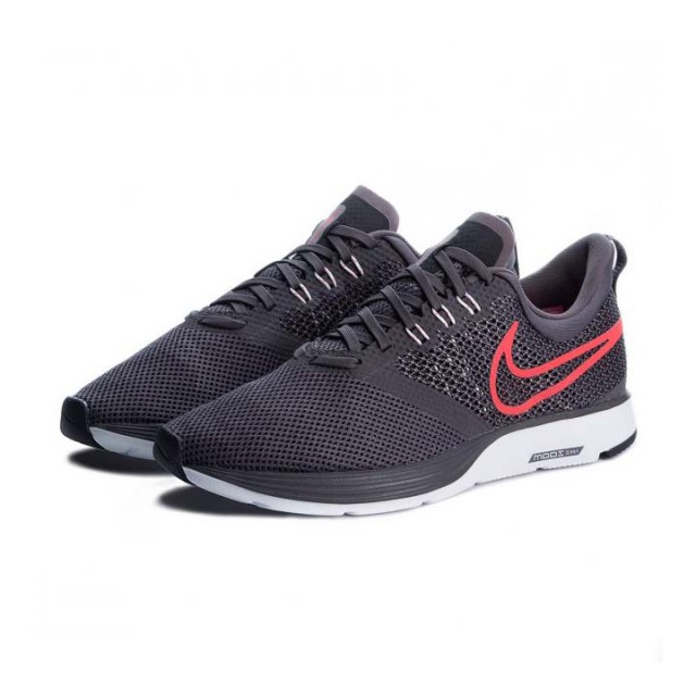 SEPATU LARI NIKE Zoom Strike 
