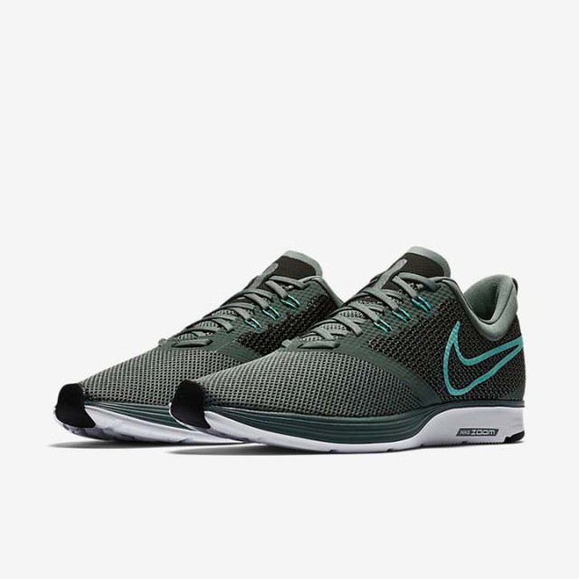 SEPATU LARI NIKE Zoom Strike 
