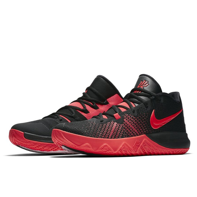 SEPATU BASKET NIKE Kyrie Flytrap