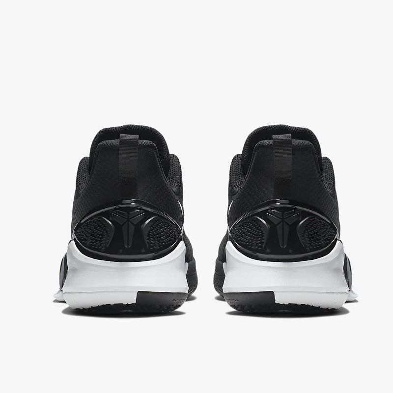 SEPATU BASKET NIKE Mamba Focus