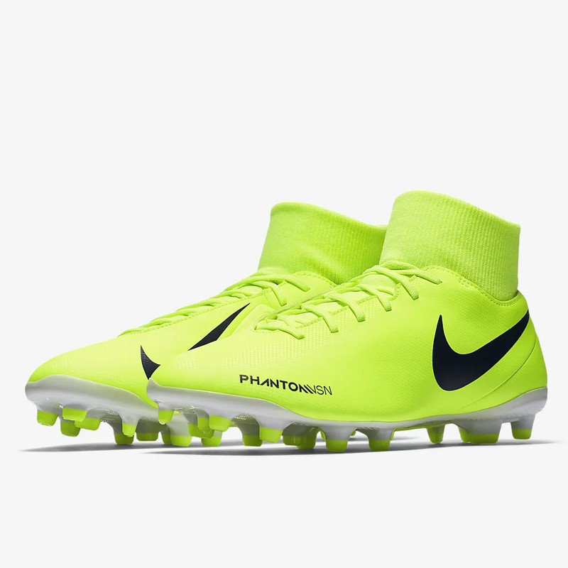 SEPATU FOOTBALL NIKE Phantom Vision Club Dynamic Fit FG