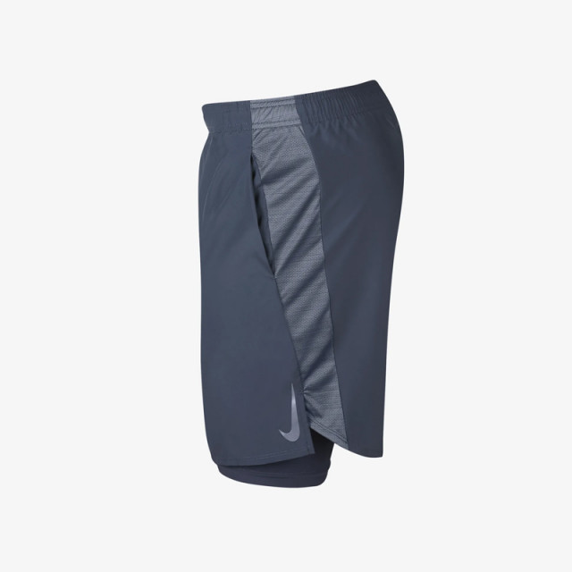 CELANA LARI NIKE Challenger 18cm 2-in-1 Shorts