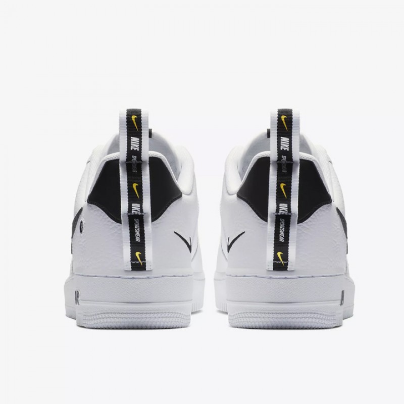 SEPATU SNEAKERS NIKE Air Force 1 '07 LV8 Utility
