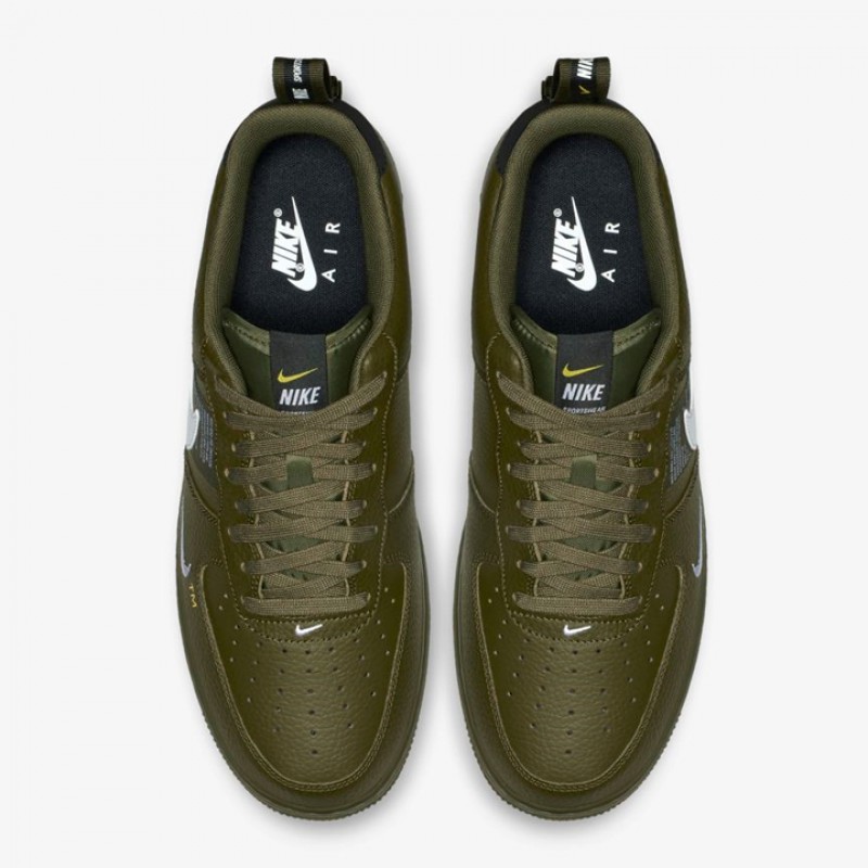 SEPATU SNEAKERS NIKE Air Force 1 '07 LV8 Utility