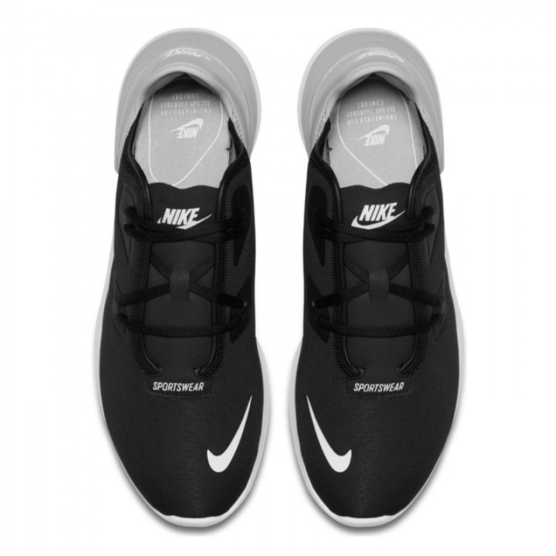 SEPATU SNEAKERS NIKE Hakata