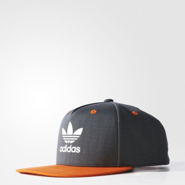 AKSESORIS SNEAKERS ADIDAS Snapback Flat-Brim