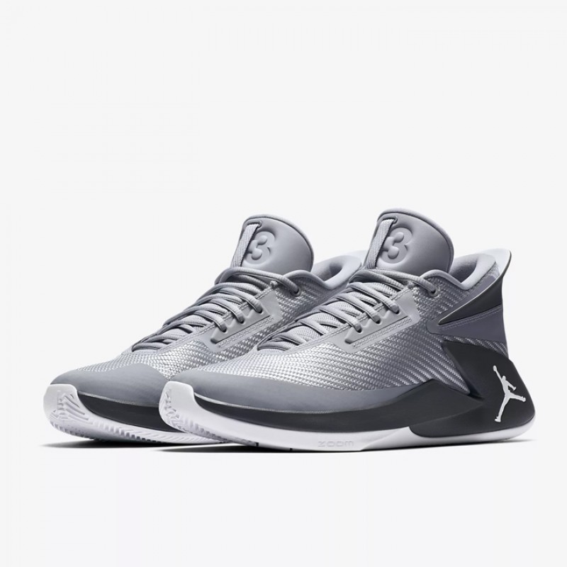 SEPATU BASKET AIR JORDAN Fly Lockdown
