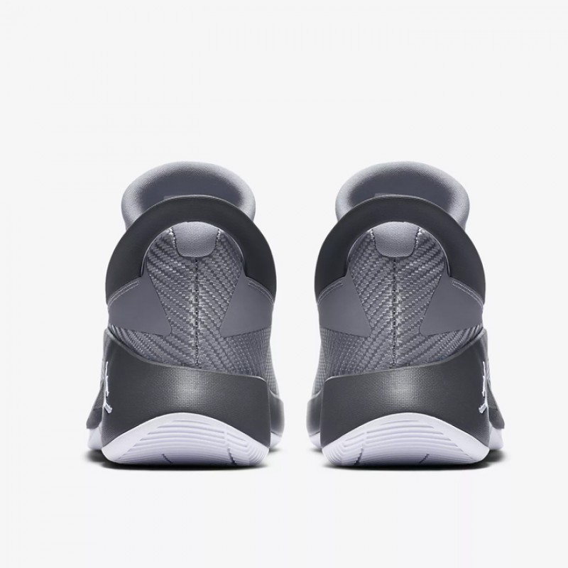 SEPATU BASKET AIR JORDAN Fly Lockdown