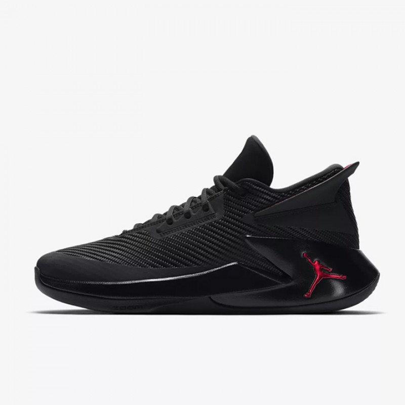 SEPATU BASKET AIR JORDAN Fly Lockdown