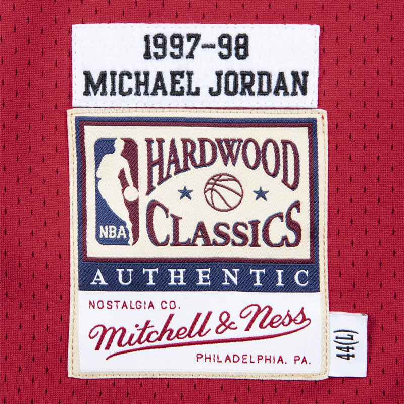 BAJU BASKET MITCHELL N NESS Chicago Bulls NBA Final 1997-1998 Michael Jordan Authentic Jersey